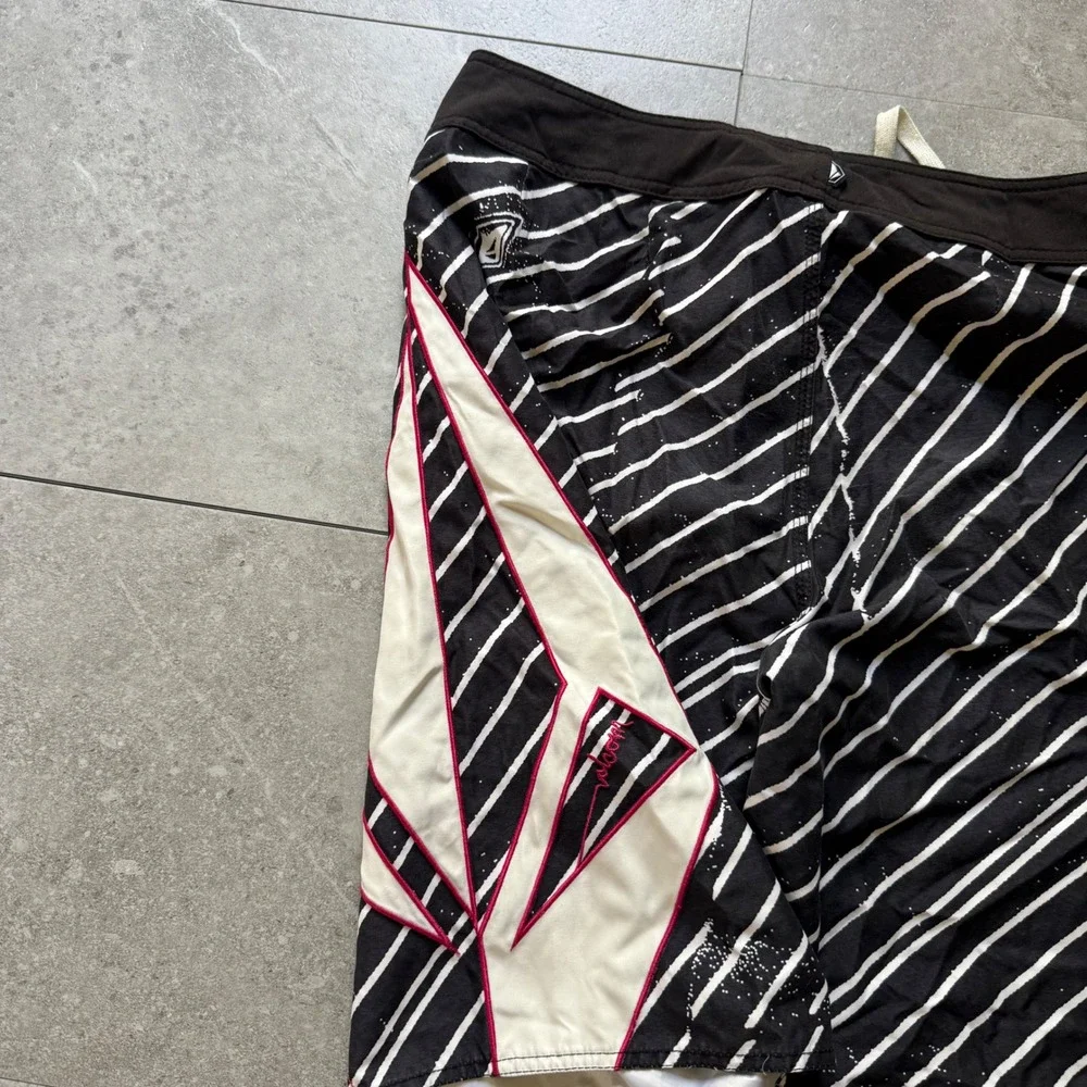 Vintage Volcom Stone Too Stripe Board Shorts 34